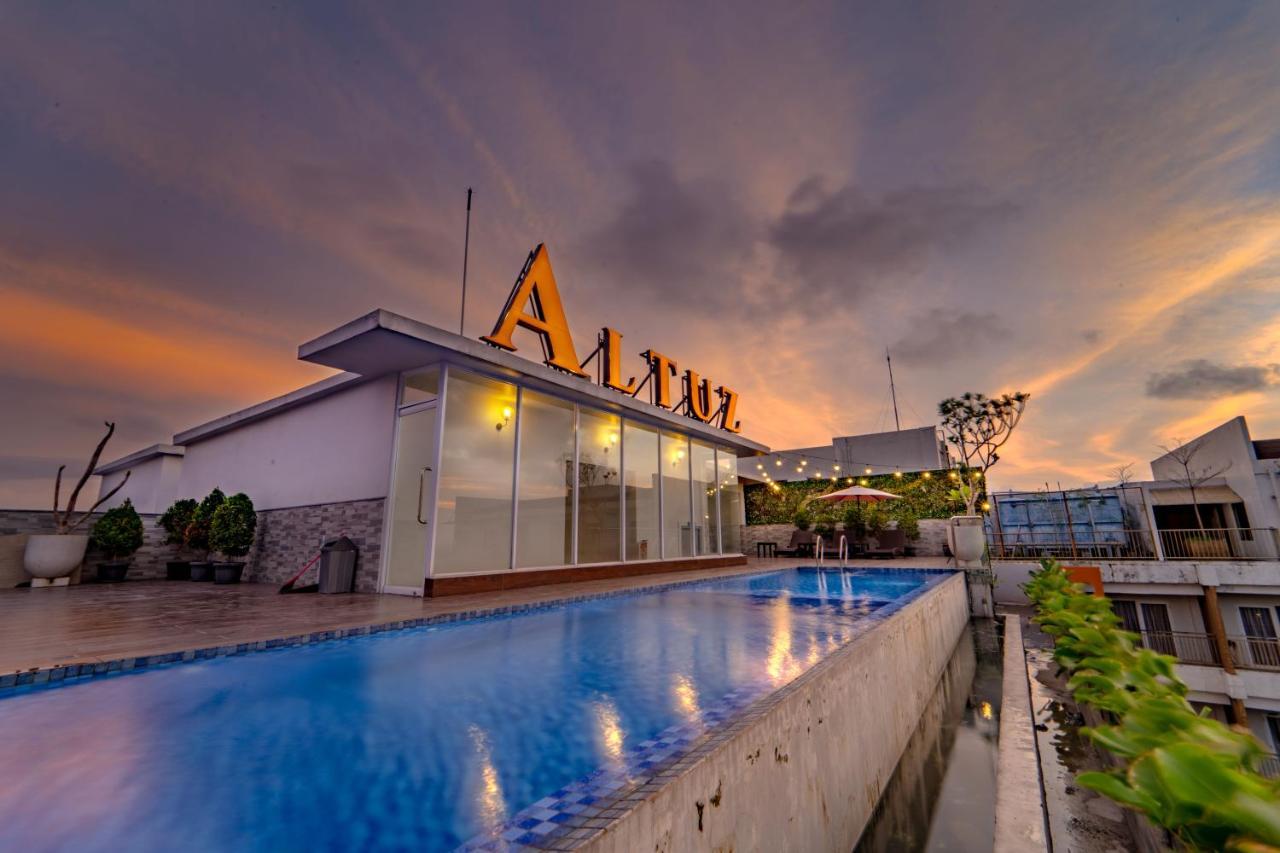 Redliving Apartemen Premium Exclusive Seturan Yogyakarta Bagian luar foto